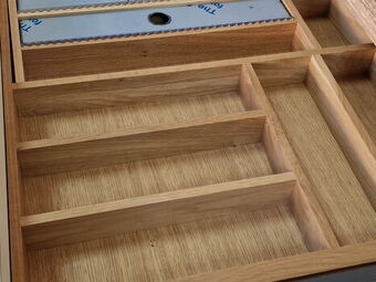 Besteckschublade aus Holz mit Folien-und Alurollenfach